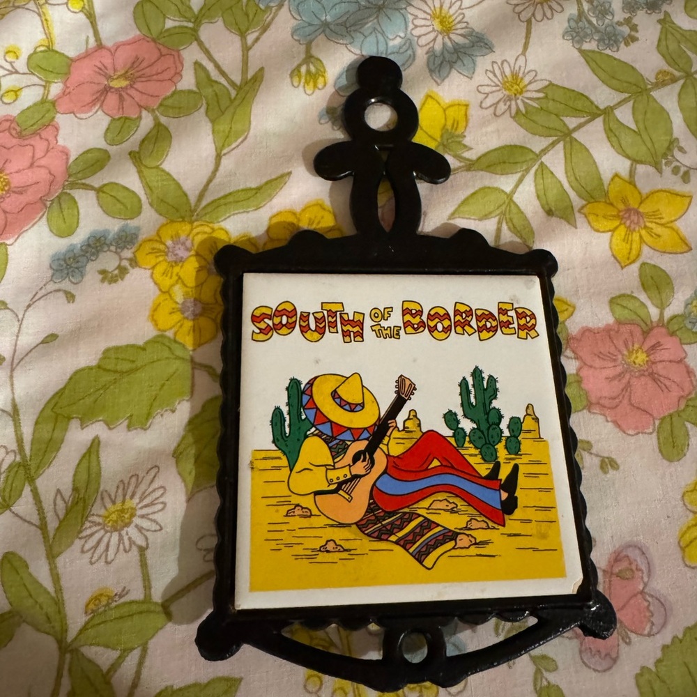 Vintage South of the Border hanging Tile trivet